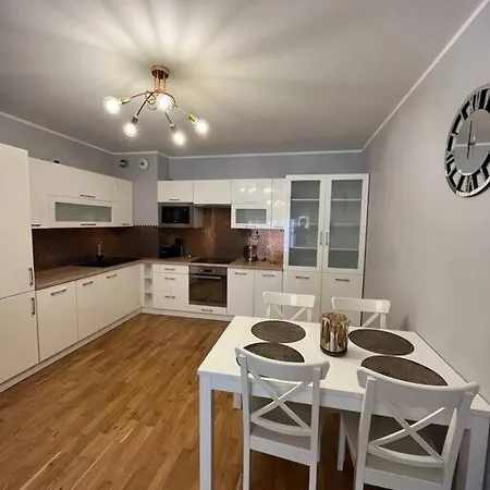 Apartment - Old Town - 3 - Garaz - Winda